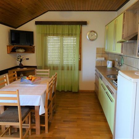 Apartmani Crikvenica 30080 - Libuska Rum bild
